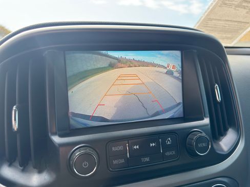 Used 2017 Chevrolet Colorado Z71 image 25