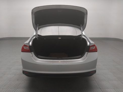 Used 2021 Chevrolet Malibu LS image 29