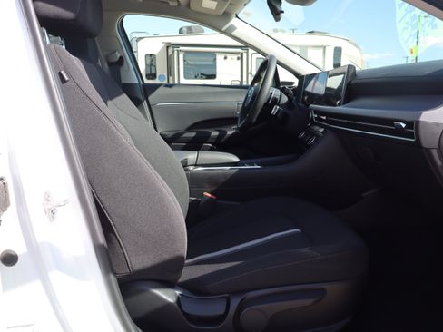 Used 2025 Hyundai Sonata SEL FWD image 13