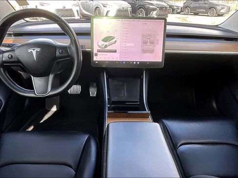 Used 2018 Tesla Model 3 Long Range image 14