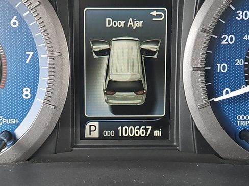 Used 2020 Toyota Sienna L FWD image 24