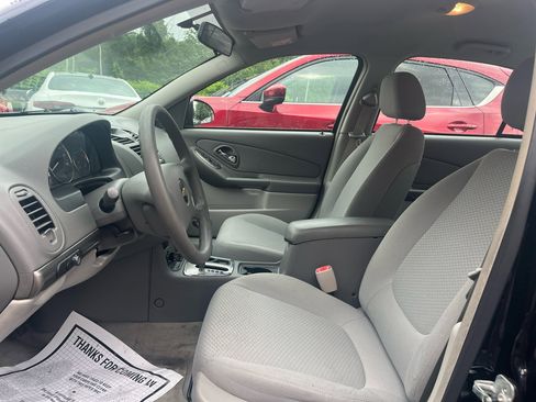 Used 2007 Chevrolet Malibu LS image 16
