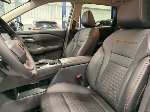 Used 2025 Nissan Rogue SV w/ Rock Creek Premium Package image 14