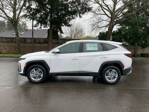 New 2026 Hyundai Tucson SE image 2