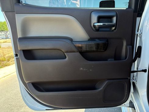 Used 2016 GMC Sierra 2500 Denali w/ Duramax Plus Package image 24