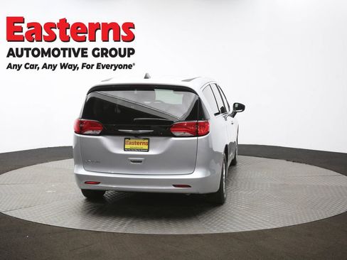 Used 2023 Chrysler Voyager LX FWD image 36