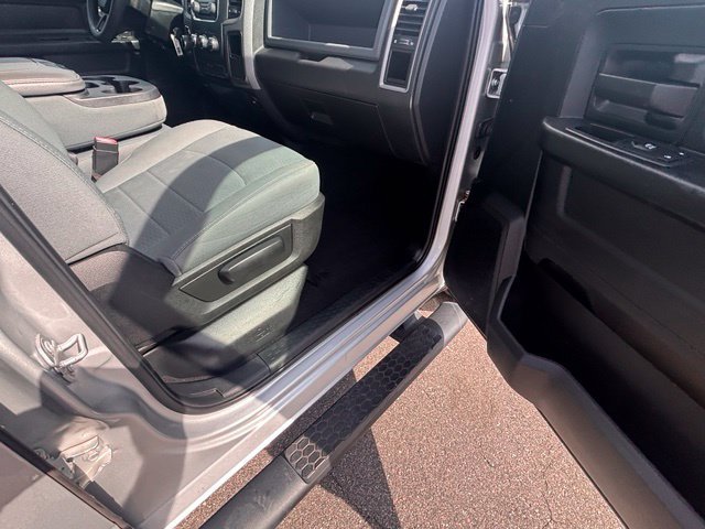 Used 2018 RAM 1500 Express w/ Express Value Package RWD image 18