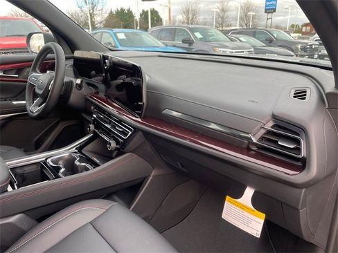 New 2026 Chevrolet Traverse Z71 w/ Driver Confidence Package image 37