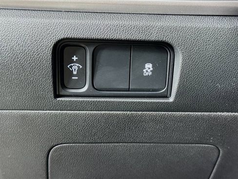 New 2026 Kia Sorento S image 12