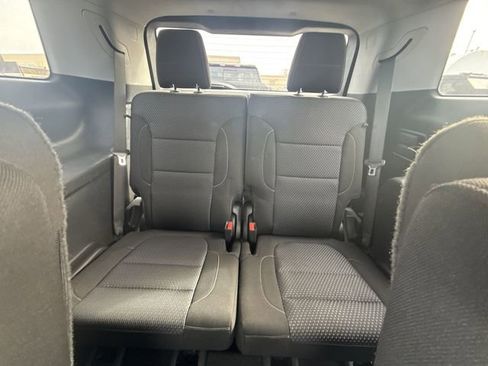 Used 2023 GMC Acadia SLE w/ Driver Convenience Package image 22