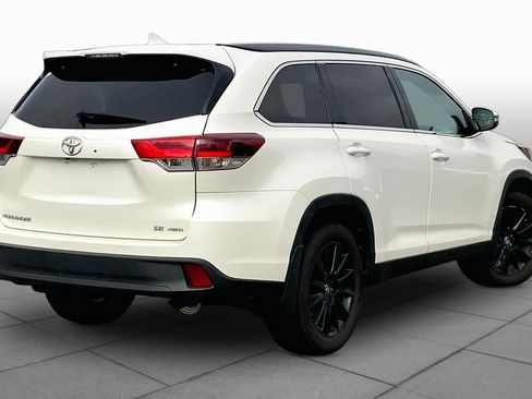 Used 2019 Toyota Highlander SE AWD/4WD image 13