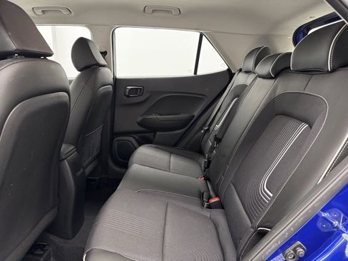 Used 2022 Hyundai Venue Limited w/ Cargo Package image 22