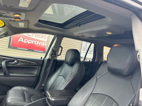 Used 2013 Buick Enclave Premium image 20