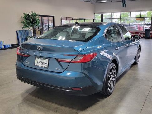 Used 2026 Toyota Camry XLE AWD/4WD image 5