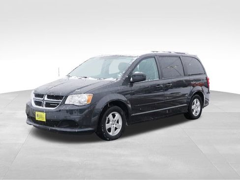 Used 2012 Dodge Grand Caravan SXT image 3