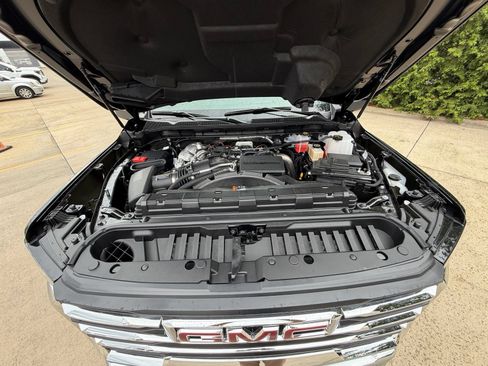 New 2026 GMC Sierra 2500 SLE w/ SLE Value Package; AWD/4WD image 36