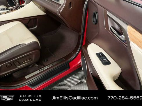 Used 2019 Lexus RX 350L w/ Premium Package image 25