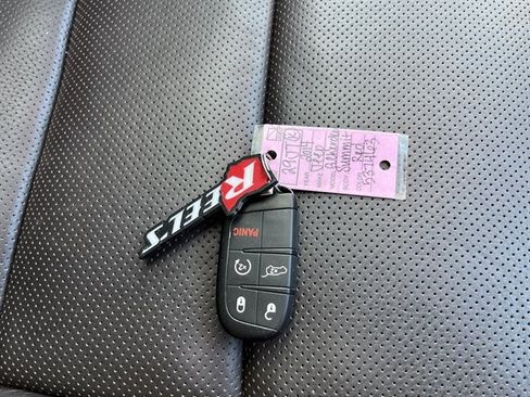 Used 2014 Jeep Grand Cherokee Summit AWD/4WD image 37