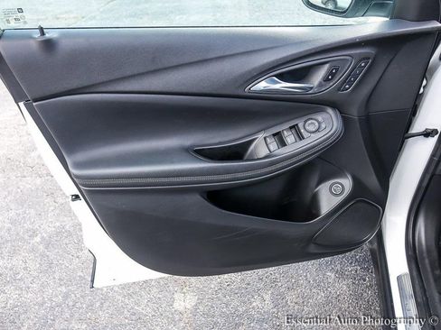 Used 2022 Buick Encore GX Essence w/ Experience Buick Package image 22