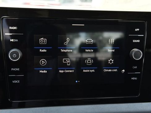 New 2026 Volkswagen Jetta SE FWD image 14