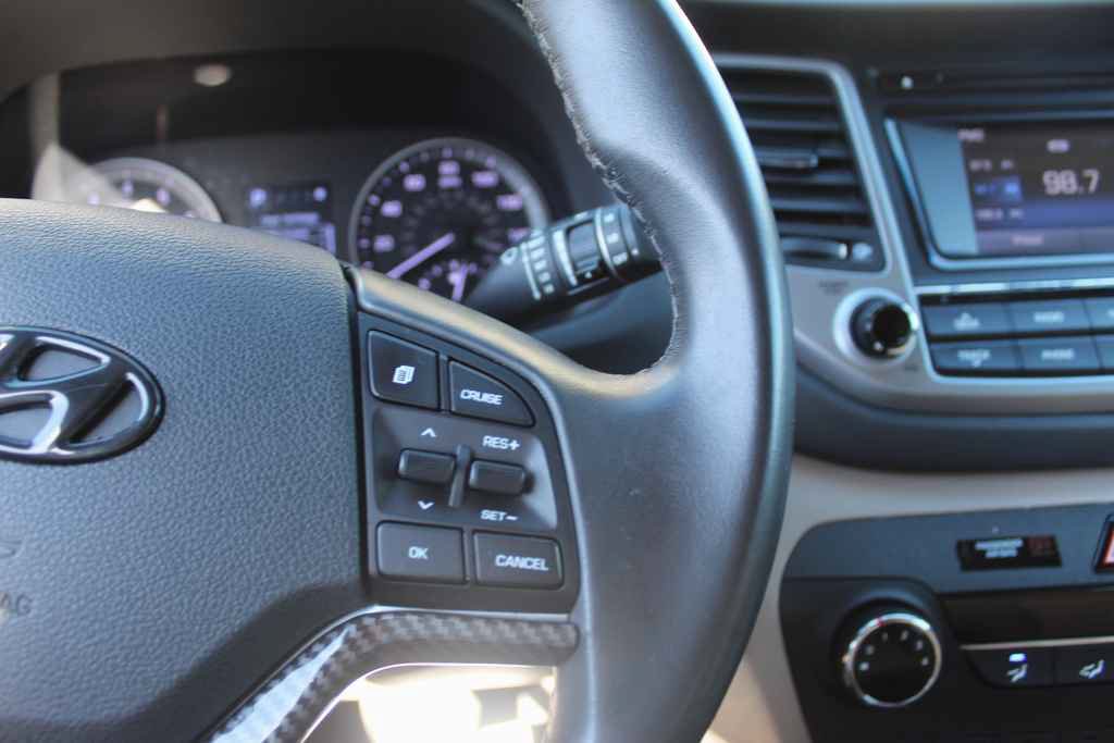 Used 2017 Hyundai Tucson Sport AWD/4WD image 17