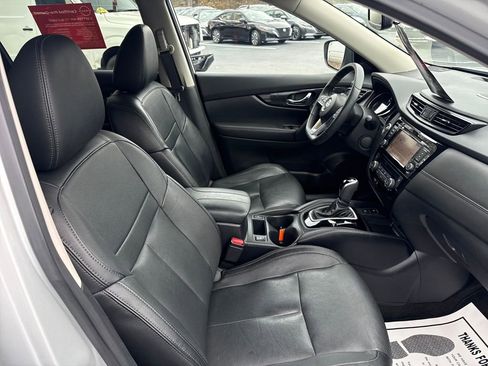 Used 2020 Nissan Rogue SL image 31