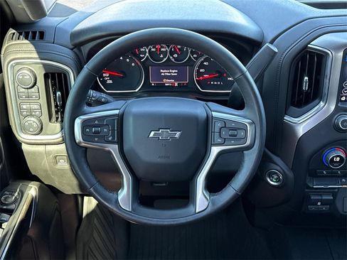 Used 2021 Chevrolet Silverado 1500 RST image 24