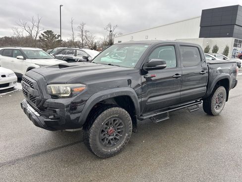 Used 2019 Toyota Tacoma TRD Pro image 7