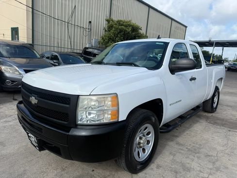 Used 2009 Chevrolet Silverado 1500 W/T RWD image 3