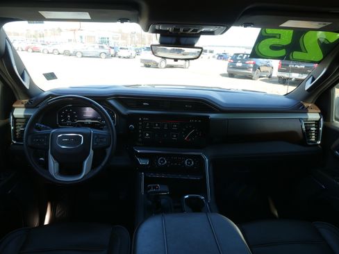 Certified 2025 GMC Sierra 1500 Denali image 19