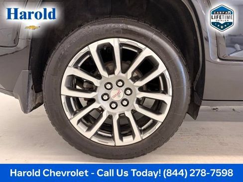 Used 2022 GMC Acadia Denali w/ GMC Pro Grade Package AWD/4WD image 7