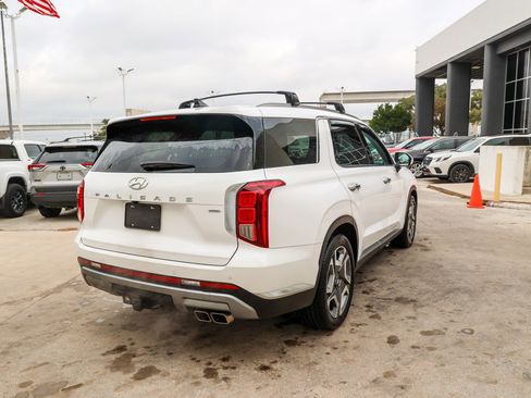 Used 2024 Hyundai Palisade Limited image 8