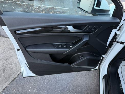 Used 2018 Audi Q5 2.0T Premium Plus w/ Premium Plus Package image 44