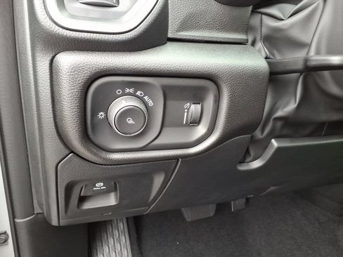 New 2026 RAM 1500 Tradesman AWD/4WD image 13