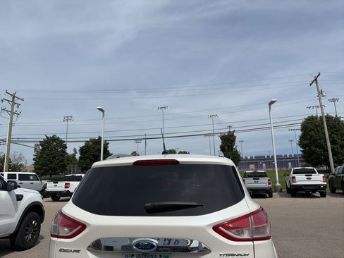 Used 2016 Ford Escape Titanium AWD/4WD image 4