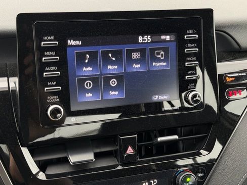 Used 2024 Toyota Camry SE image 27