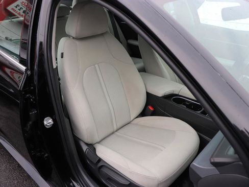 Used 2025 Hyundai Sonata SEL FWD image 14