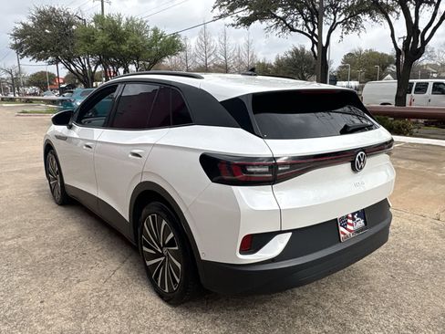 Used 2024 Volkswagen ID.4 S image 12