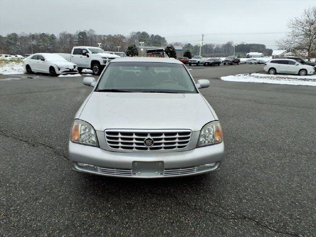 Used 2002 Cadillac De Ville DTS w/ Premium Equipment Pkg FWD image 6