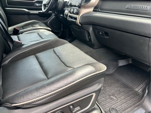 Used 2022 RAM 1500 Laramie AWD/4WD image 8