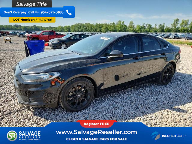 Used 2020 Ford Fusion SE FWD image 1
