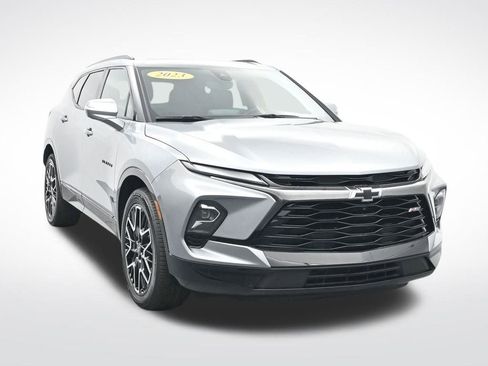 Used 2023 Chevrolet Blazer RS w/ Driver Confidence II Package image 3