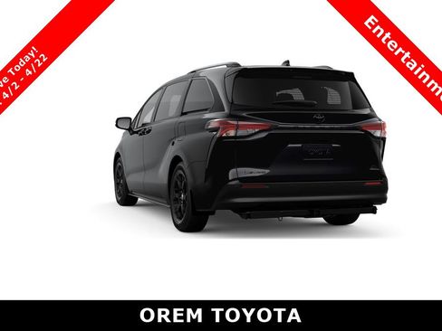 New 2026 Toyota Sienna XLE Woodland Edition image 7