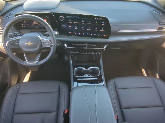 Used 2024 Chevrolet Traverse LT w/ LPO, Floor Liner Package FWD image 18