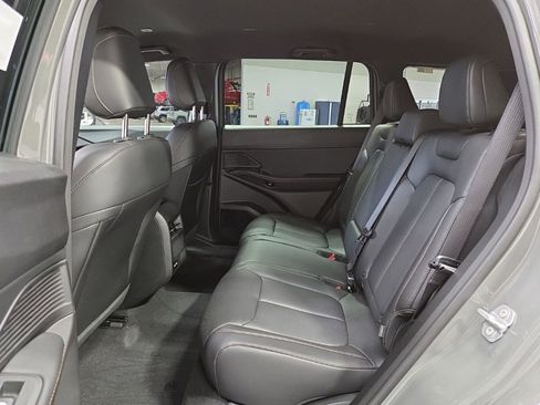 New 2026 Jeep Cherokee Limited AWD/4WD image 37