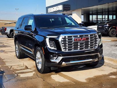 New 2026 GMC Yukon Denali w/ Sun & Power Step Package