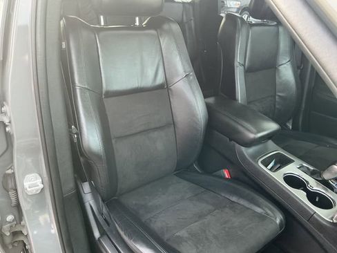 Used 2021 Jeep Grand Cherokee Laredo X image 35