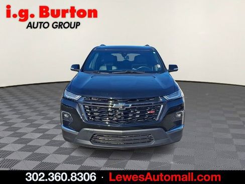 Used 2022 Chevrolet Traverse RS image 2