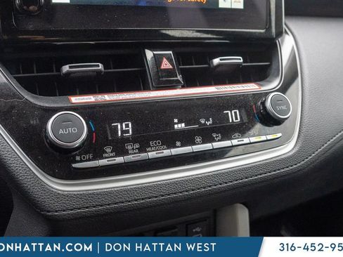 Used 2025 Toyota Corolla Cross XLE AWD/4WD image 8