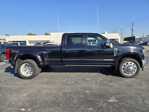 Used 2022 Ford F350 King Ranch w/ King Ranch Ultimate Package image 4